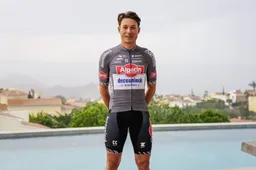 Wielertenues 2025: Terug naar grijs! Alpecin-Deceuninck kiest voor oude Tour de France-look
