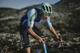 Feest voor Decathlon-AG2R La Mondiale in Tro-Bro Léon: Tronchon wint uitputtingsslag voor ploegmaat