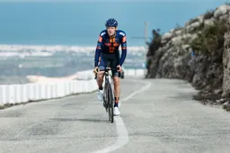 Leijnse doet twee stappen terug na vertrek bij Picnic PostNL, maar kan in voetsporen van UAE-Deen volgen