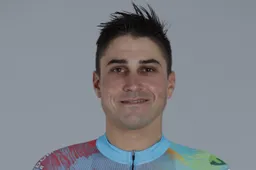 Offensieve Del Grosso kan in Turkije nieuw Astana-feest niet voorkomen: Malucelli wint etappe, Poels eindwinnaar