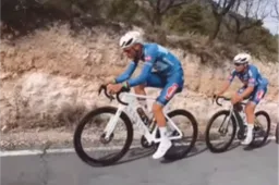 🎥 Van Aert, maak je borst maar nat! Van der Poel werkt in aanloop naar cross-return monstertraining af (met Philipsen in zijn wiel)