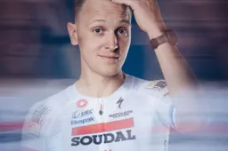 Merlier opent zijn seizoen perfect en wint met twee vingers in zijn neus openingsrit AlUla Tour, nare val De Kleijn