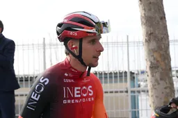 Laurance over samen rijden met Van der Poel: 'Ik hoefde geen stress te hebben, want hij had dat ook niet'