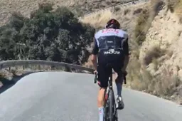 Juan Ayuso excelleert met nieuwe aanpak en verpulvert klimrecord in Sierra Nevada