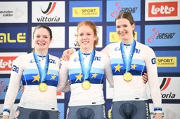 🎥 Nederlandse baanwielrensters pakken goud, mannen grijpen net naast titel op EK: 'Een droom die uitkomt'