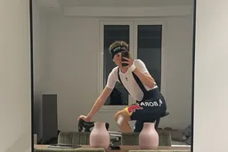 Maxim Van Gils komt met geruststellende foto-update na val door auto op parcours in Bessèges