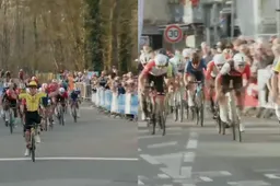 🎥 Visma | Lease a Bike-parel Brennan en zijn superweekeinde in 6 seconden: 'Zelf aangegeven te willen rijden'