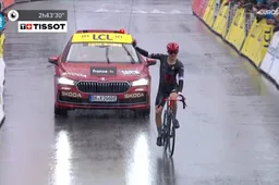 Vrieskou en sneeuw maken koninginnenrit Parijs-Nice loodzwaar: Storer wint, Jorgenson behoudt leiding