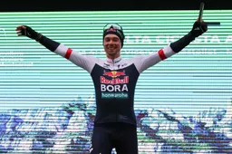 IJzersterk Red Bull-BORA-hansgrohe zet alles op alles voor Girowinst Roglic met geweldige klimmersploeg