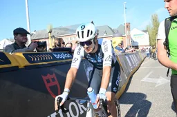 Ook outsider in Giro-sprints verlengt contract, net als luxeknechten Pogacar, Van der Poel en Evenepoel, Intermarché-kopstuk en Cofidis-kaaskop