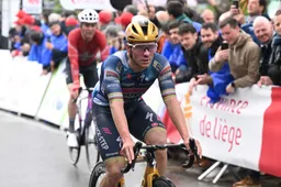 Belgische analisten betreuren gemis van Evenepoel in Sanremo: ‘Pogacar en Van der Poel hadden hem niet gelost’
