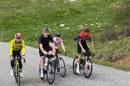 19-jarige Fransman droomde in het wiel van Vingegaard: 'Voor hem was het een kleine training, maar voor ons was het geweldig'