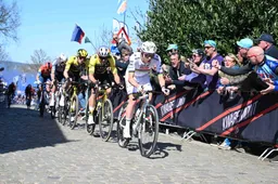 Pogacar verpulverde records onderweg naar tweede Ronde-zege, maar Van Aert komt als grote morele winnaar uit de bus