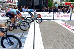 Del Grosso en Alpecin-Deceuninck doorstaan lastige test in Turkije, maar zien XDS-Astana winnen