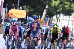 Favorieten etappe 6 Giro d'Italia 2025 | Wie zit het eerst aan de pizza Napoletana in voor Kooij gekende finale?