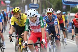 'Ze lieten me zien wat ze met andere renners hebben gedaan'; Italiaans talent Piganzoli over transfer naar Visma | Lease a Bike