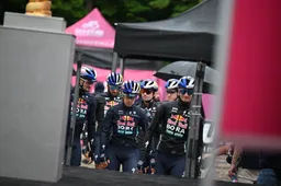 Met vertrek van ploegleider Gasparotto lijkt bij Red Bull de rode loper uitgerold voor hofhouding van Evenepoel