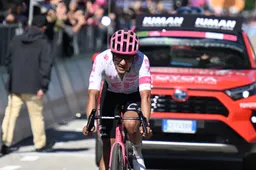 Gelooft man of the match Carapaz na dinsdag in tweede Giro-zege? 'Heb niet langer de intentie om op te geven'