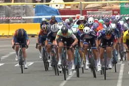 Eindwinnares Vollering doet meesterlijke lead-out voor Adegeest: dubbel feest voor FDJ-SUEZ in slotrit Catalonië