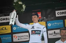 Lipowitz weet dat hij ondanks sterke Dauphiné geen eigen kans zal krijgen in Tour de France: 'Plan is om Roglic te helpen'