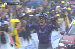 Visma | LaB steekt koers in koninginnenrit vroeg in brand, maar ziet Pogacar weer tijd winnen: O'Connor wint solo