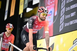 Philipsen fietst weer met mitella, Ganna is alles kwijt van crash en Almeida gaat Vuelta halen