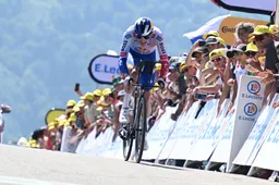 Red Bull slaat terug in de Tour! Lipowitz nadert 'superster' Evenepoel, Dumoulin lovend over Roglic