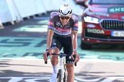 Zonneveld geeft Van der Poel twee opties om het geel te behouden: 'Denk dat het kan, maar dan moet hij wel kiezen'