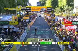 Evenepoel wint tijdrit, maar Vingegaard verliest enorm veel tijd op Pogacar, die geel van Van der Poel overneemt