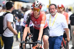 Thymen Arensman is alweer 'volle bak aan het trainen' en komt nog voor WK in actie: 'Daar wil ploeg me graag aan start hebben'