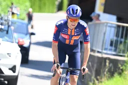 'Ben nog met vrienden naar Lloret de Mar geweest'; het verhaal van Nederlandse Tourdebutant Tim Naberman