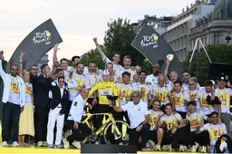 Einde geruchten: UAE maakt Vuelta-selectie wereldkundig, verklaart afwezigheid Pogacar en wijst Almeida aan als kopman