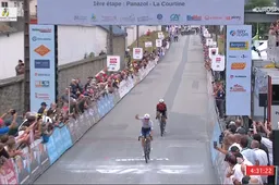 Gachignard pakt z'n eerste in openingsrit Tour du Limousin dankzij pienter ploegenspel TotalEnergies