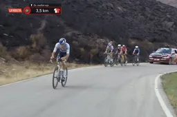 Passieve Vingegaard kan beulswerk Visma | LaB niet afmaken; Pellizzari pakt eerste profzege op loodzware Vuelta-klim