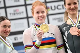 Van de WAUW! 'Hetty Rakettie' beleeft toernooi van haar dromen en vermorzelt nu ook wereldrecords