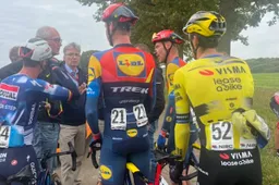 Derde etappe Tour of Holland loopt in de soep: renners stoppen door onveilige taferelen, koers geannuleerd