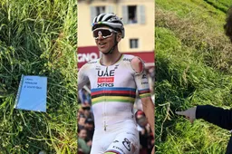 'Tadej Pogacar, e'stato qui', stond wekenlang op een bordje, na een crash die zoveel harder was dan het leek