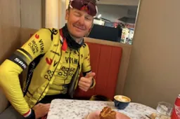 Koffie, taart en blije gezichten: Robert Gesink en Dylan van Baarle genieten en trainen samen in Andorra