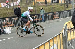 Groenendaal weet contractsituatie Nieuwenhuis en deelt dé valkuil van het veldrijden: 'Iedereen heeft het alleen over deze twee weken'
