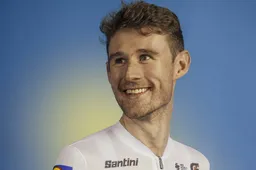 Deelnemers UAE Tour 2026 | Derek Gee-West met eerste kilometers voor Lidl-Trek