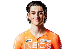 Tarling krijgt in de woestijn tikje van Evenepoel, maar: 'Hij is te verslaan'