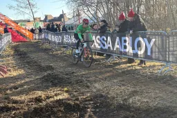 Onfortuin bij Nieuwenhuis, Van der Haar en Ronhaar in Maasmechelen, waar Hendrikx nóg maar eens weet te bevestigen
