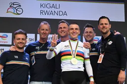 Team Evenepoel hoopt stiekem op iets passievere Vingegaard in strijd tegen Pogacar