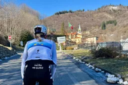 Demi Vollering haakt slim in op rondgestuurde UCI-brief: 'Beschouw dit als mijn eerste reactie'