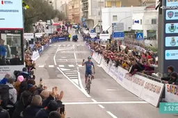 Soudal Quick Step grijpt de macht met ritwinst en leiderstrui voor Zana in Sardinië