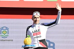 Eentje minder voor UAE: UCI schrapt eindzege van Marc Soler in Spanje