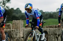 Pech voor Evenepoel in Valencia: tijdrit voor spek en bonen door zware storm