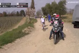 Knetemann hekelt Italiaanse organisatie en starttijd vrouwen, maar gaat voor Strade Bianche staan