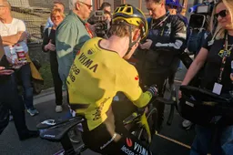 Visma | Lease a Bike heeft gewezen wonderkind Per Strand Hagenes helemaal terug