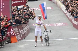 Pogacar en modelknecht Del Toro frustreren loeisterke Seixas en de rest in Strade Bianche